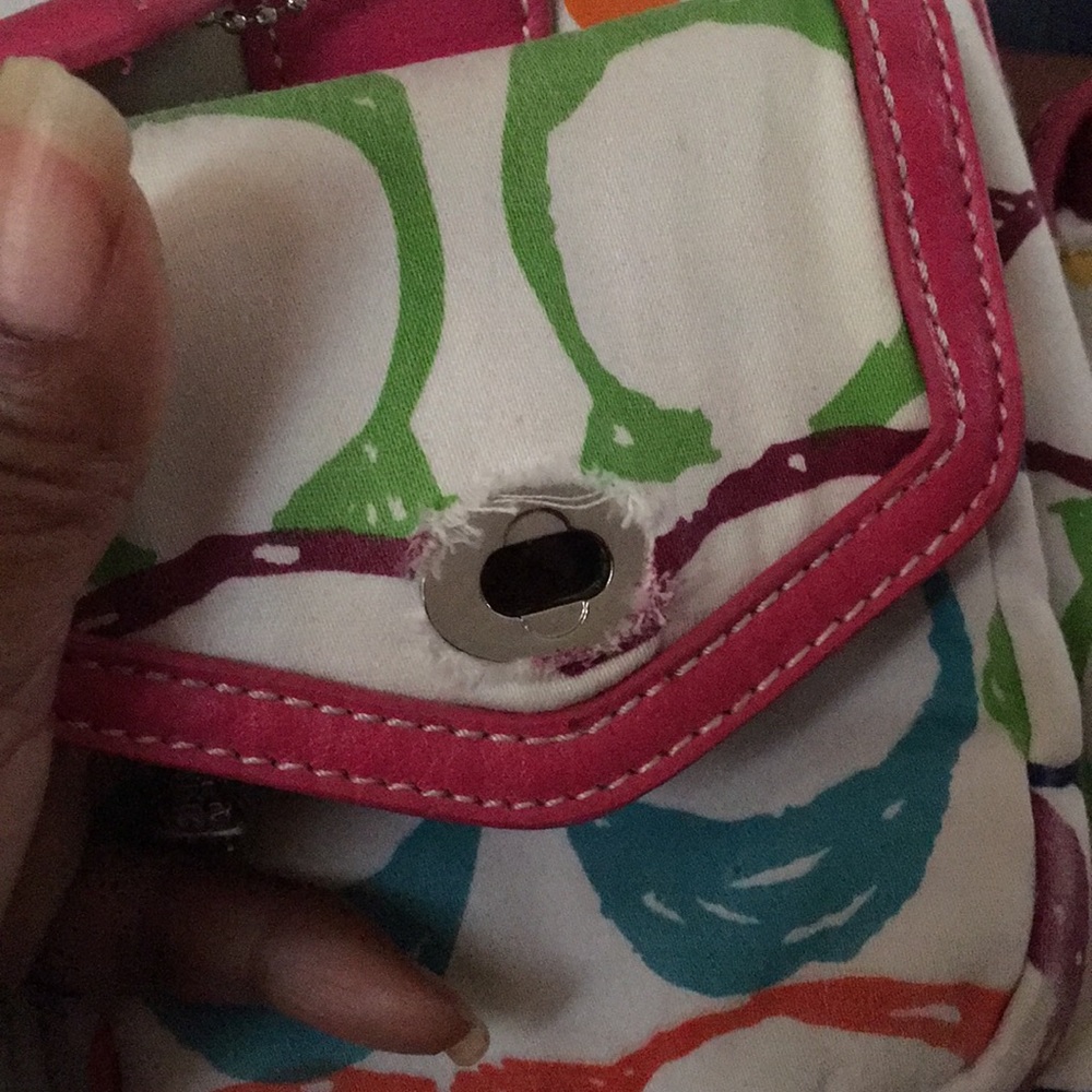 Authentic Coach handbag - Picture 7 of 7